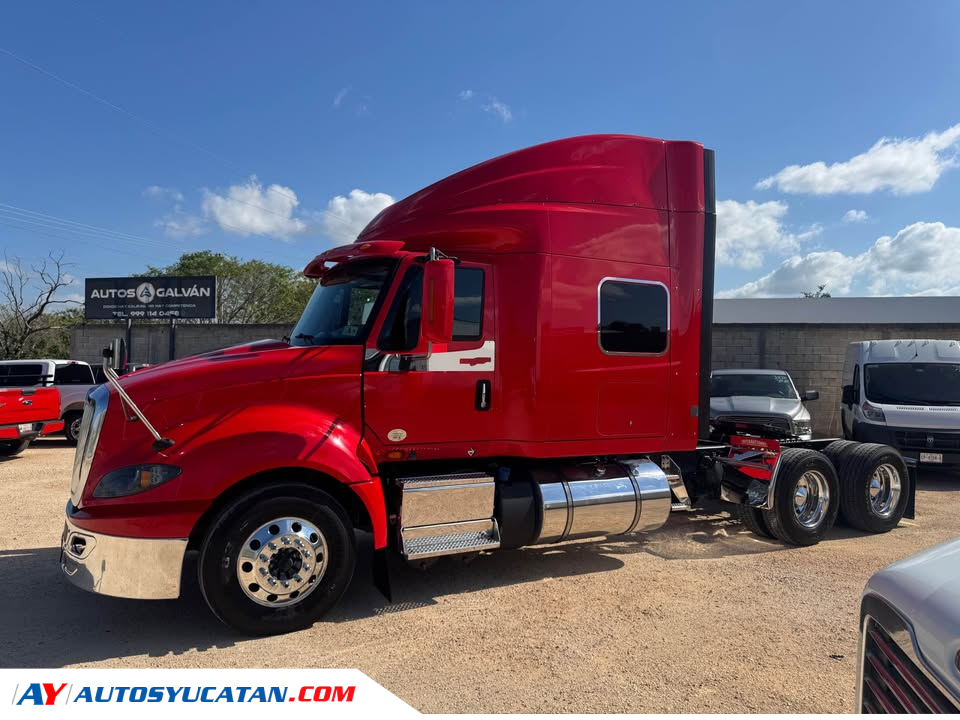 TRACTOCAMION INTERNACIONAL 2017