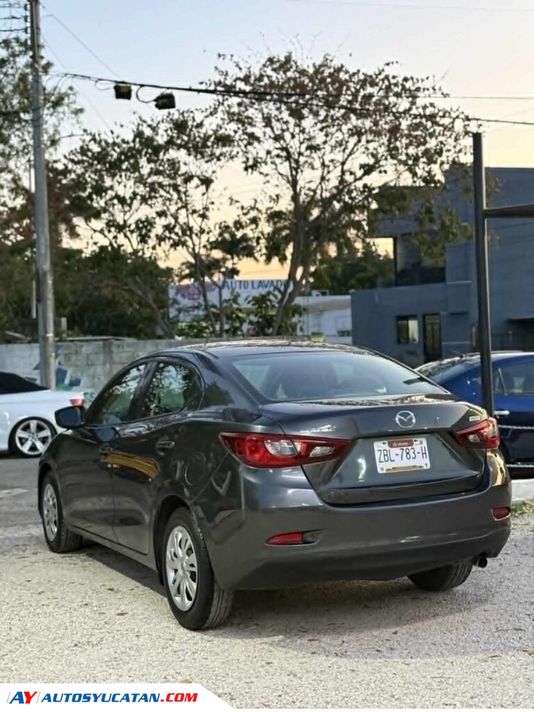 IMPECABLE MAZDA 2 2019 ESTANDAR