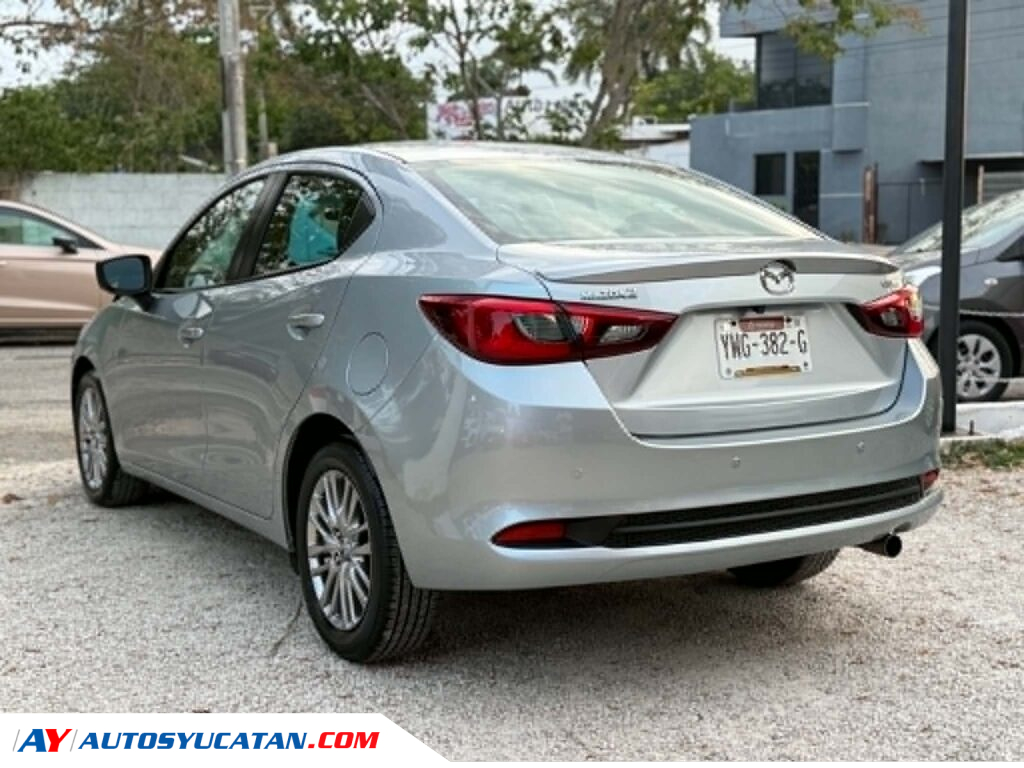 IMPECABLE MAZDA 2 GRAND TOURING 2020