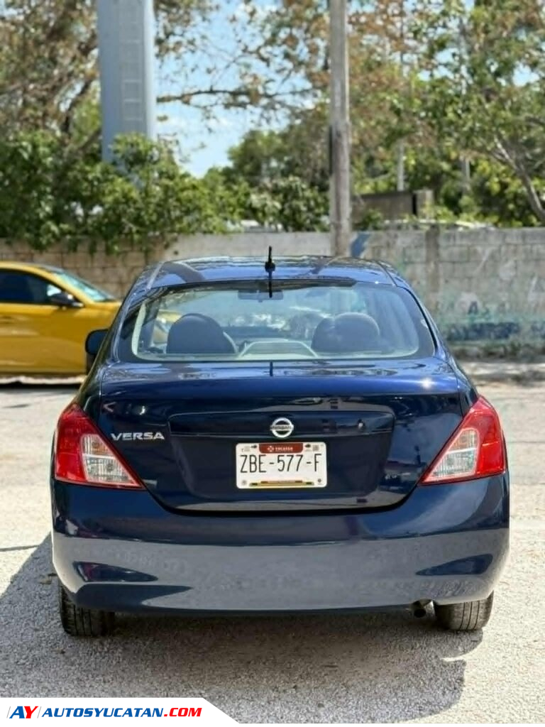 IMPECABLE NISSAN VERSA 2014 ADVANCE