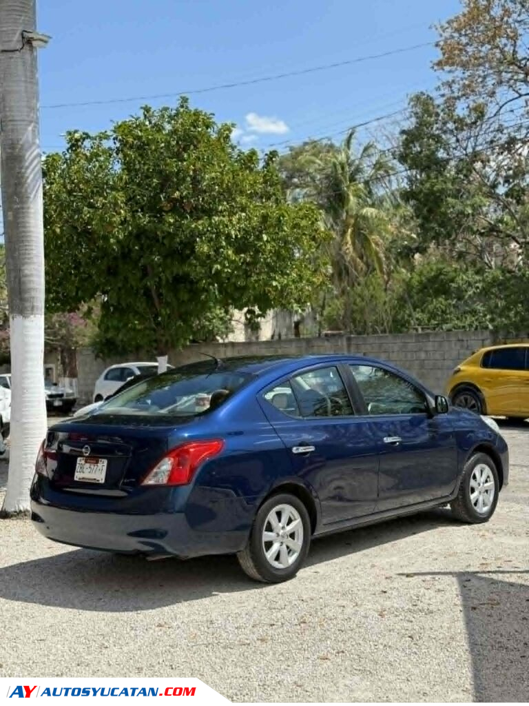 IMPECABLE NISSAN VERSA 2014 ADVANCE