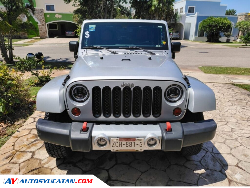 Jeep Wrangler Sahara 2011