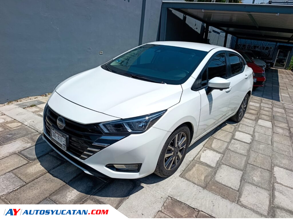 Nissan Versa Advance 2023