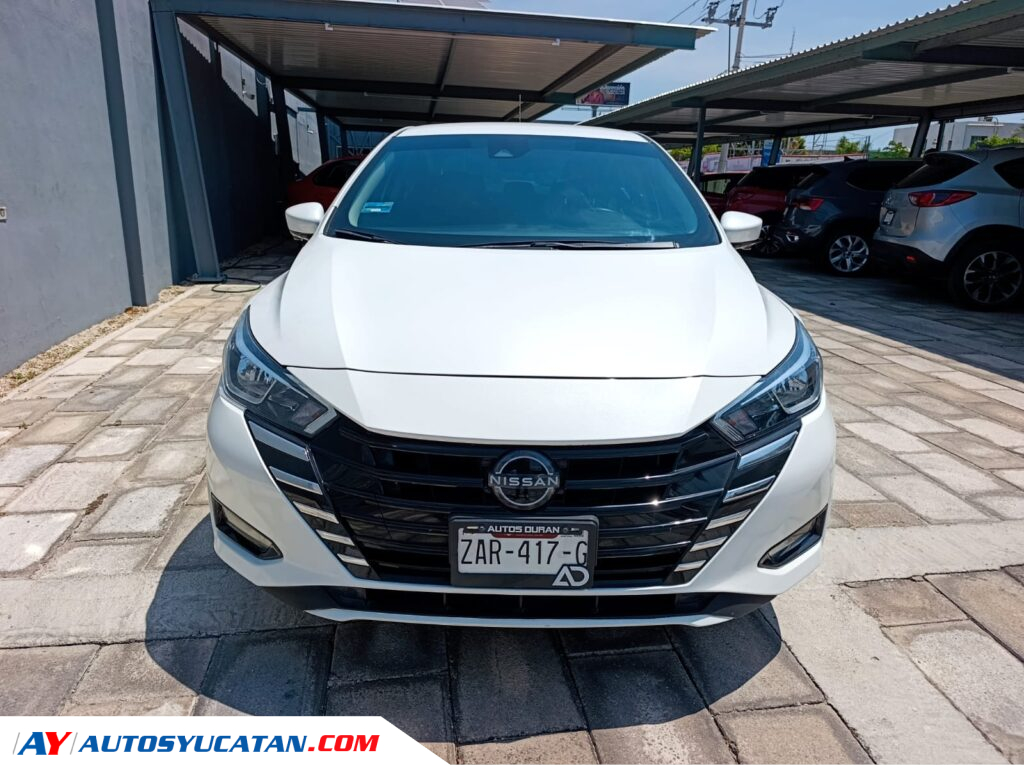 Nissan Versa Advance 2023