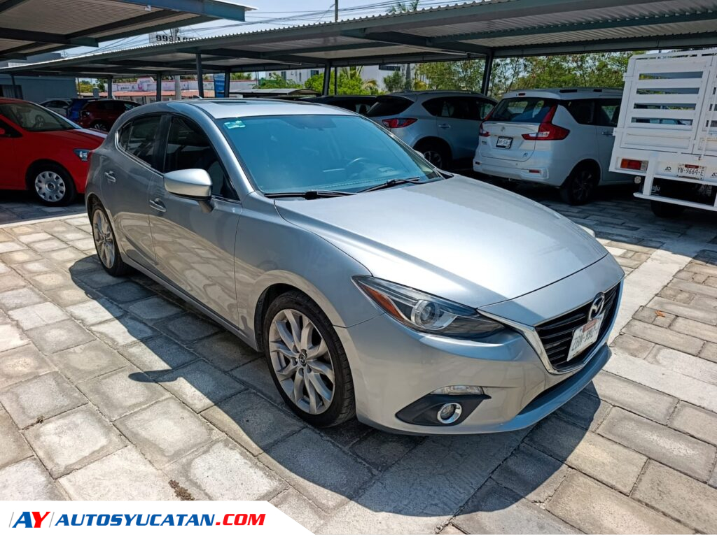 Mazda 3 Grand Touring Hachtback 2016