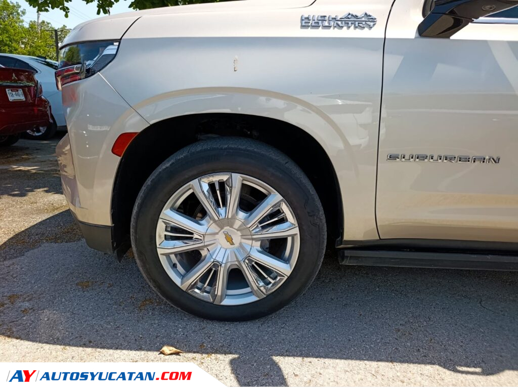 Chevrolet Suburban 2021