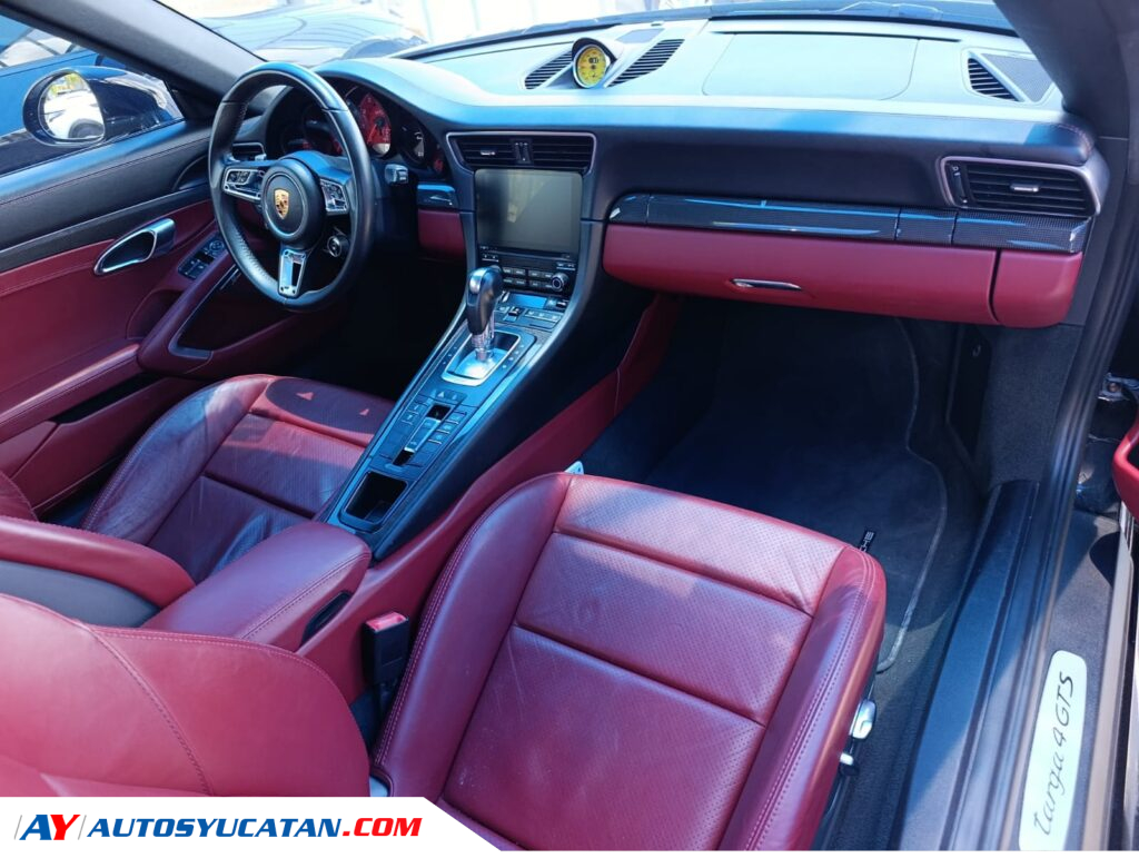 Porsche Targa 911 GTS Carrera 2018
