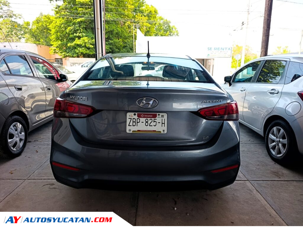 Hyundai Accent Automático 2018