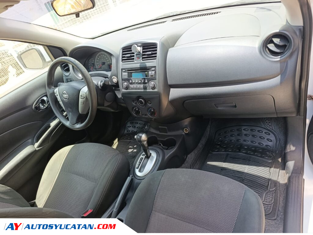 Nissan Versa 2018