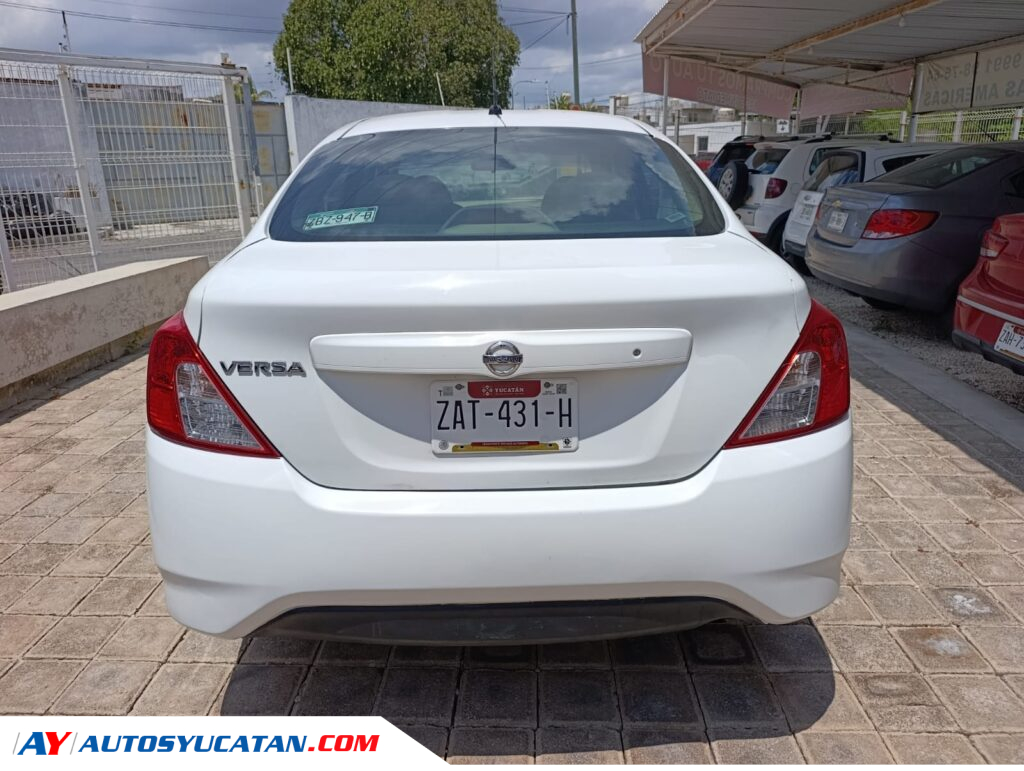 Nissan Versa 2018