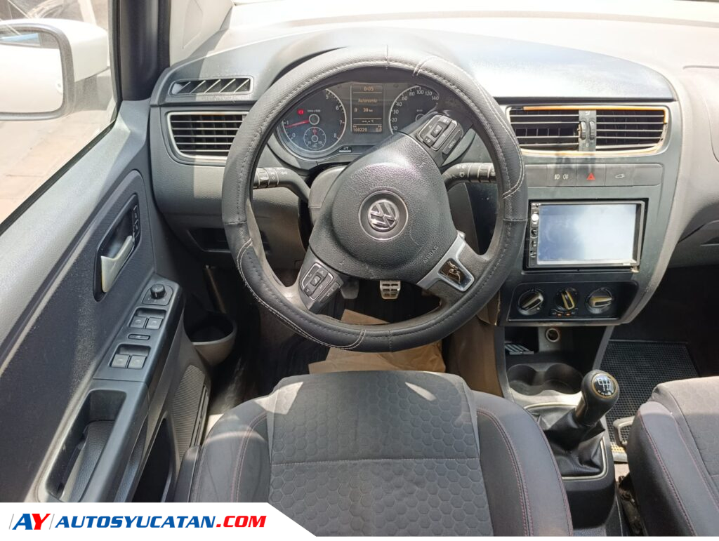 Volkswagen Crossfox 2013
