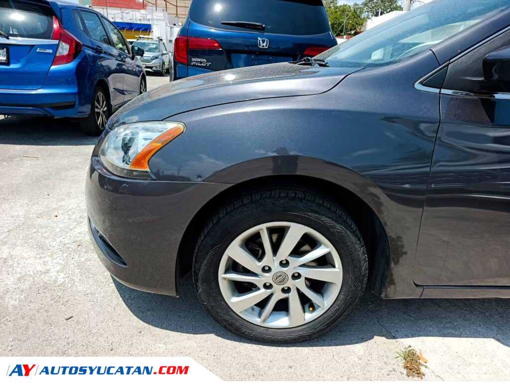 Nissan Sentra Advance 2015
