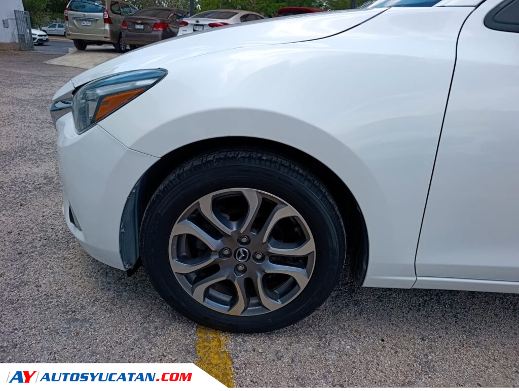 Mazda 2 2019