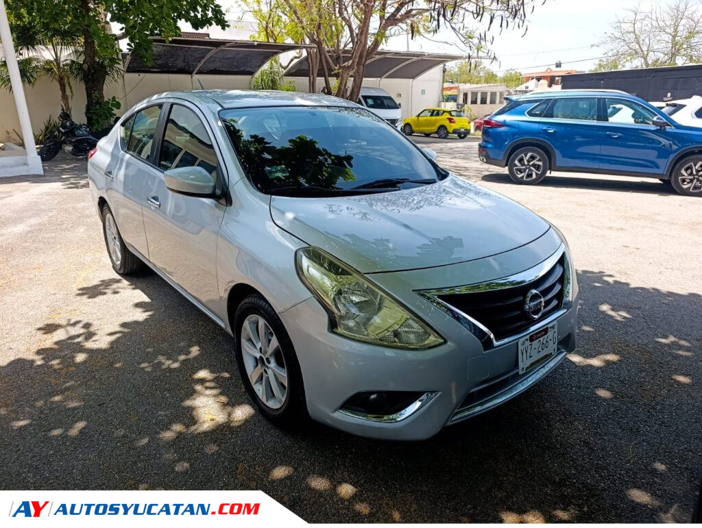 Nissan Versa 2015