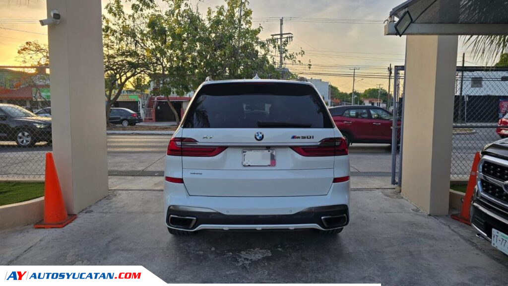 BMW X7 2022