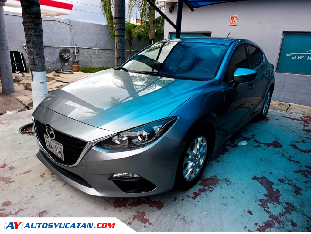 Mazda 3 Hatchback 2015