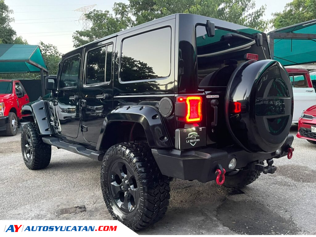 Jeep Wrangler Unlimited Sahara 2016