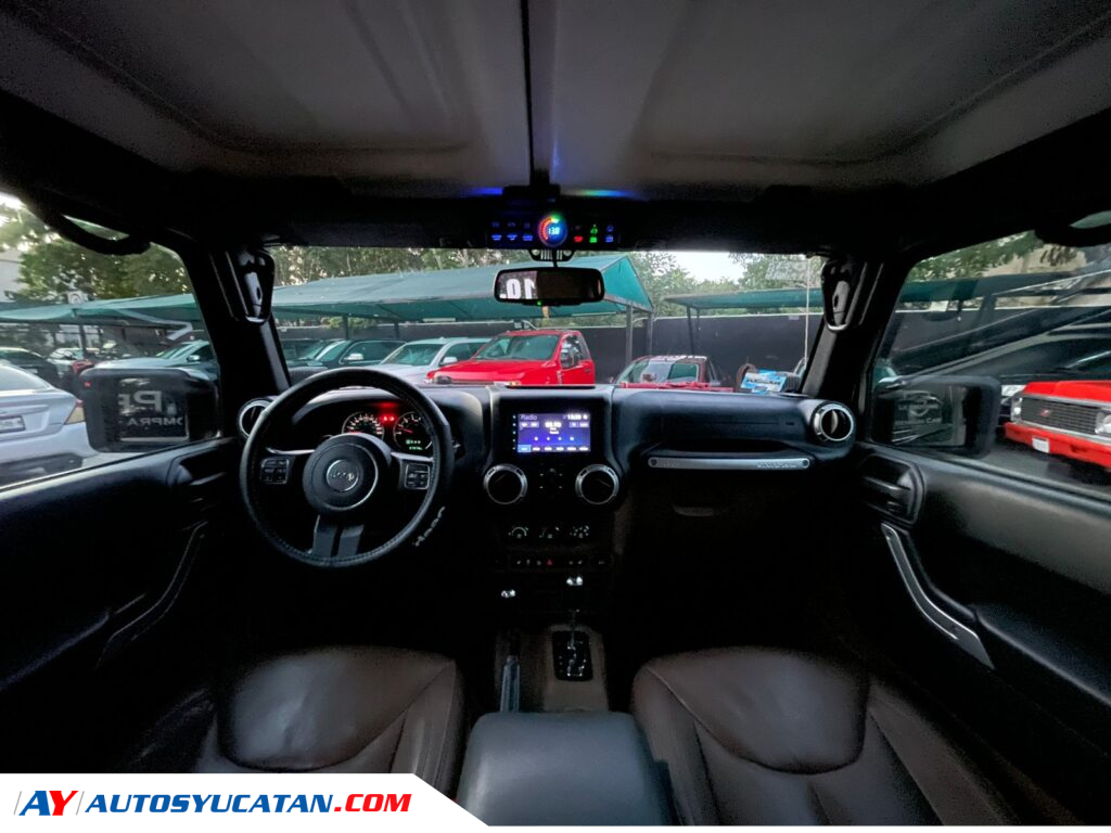Jeep Wrangler Unlimited Sahara 2016