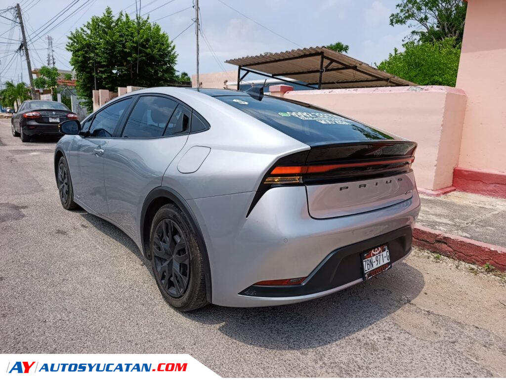 Toyota Prius Premium Hibrido 2024