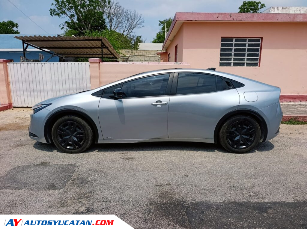 Toyota Prius Premium Hibrido 2024