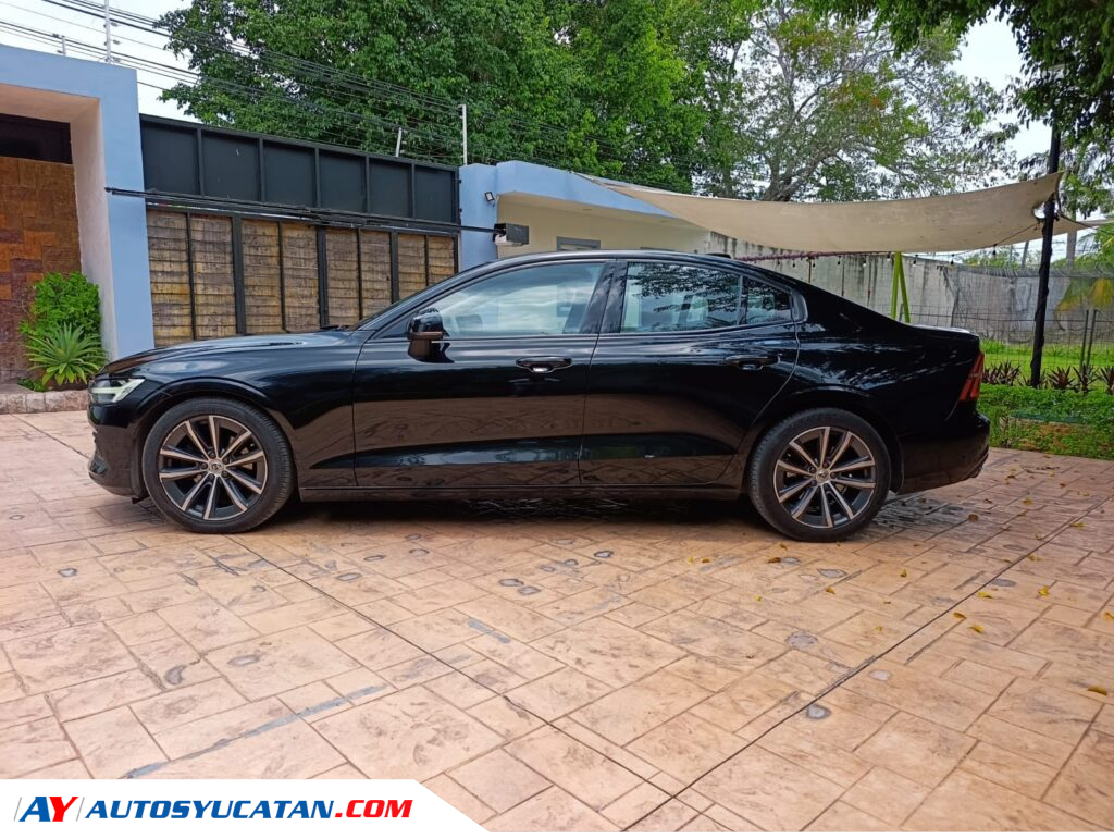 Volvo S60 Momentum 2022