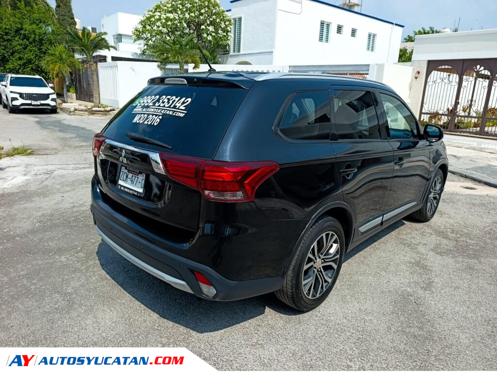 Mitsubishi Outlander 2016