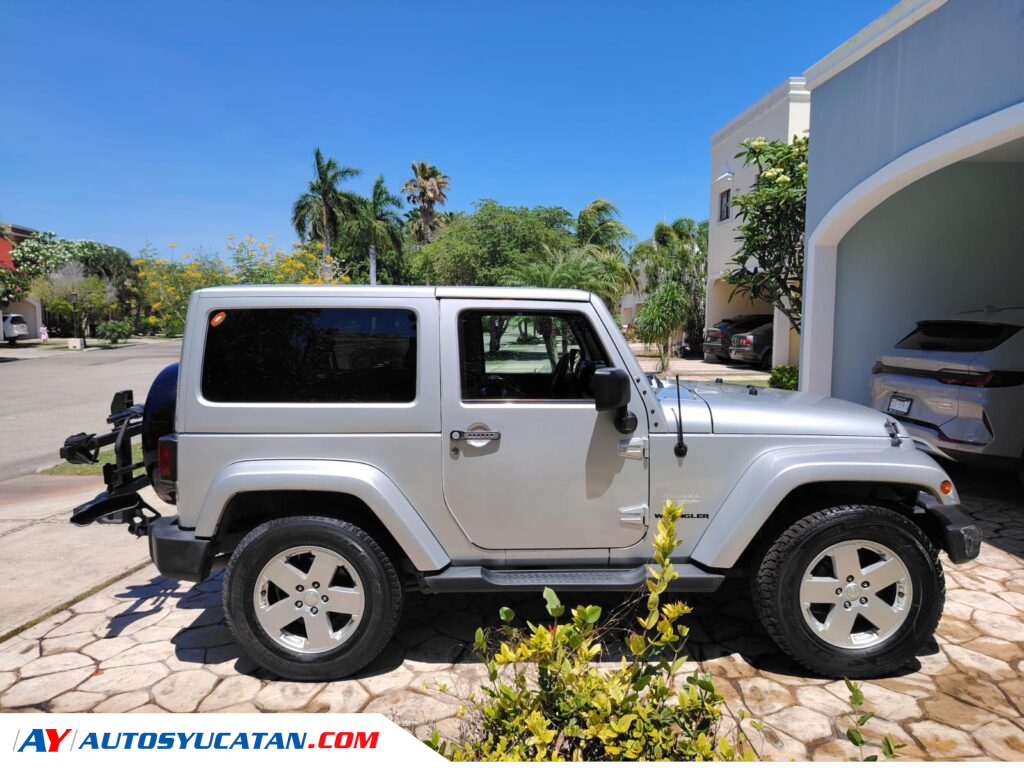 Jeep Wrangler Sahara 2011