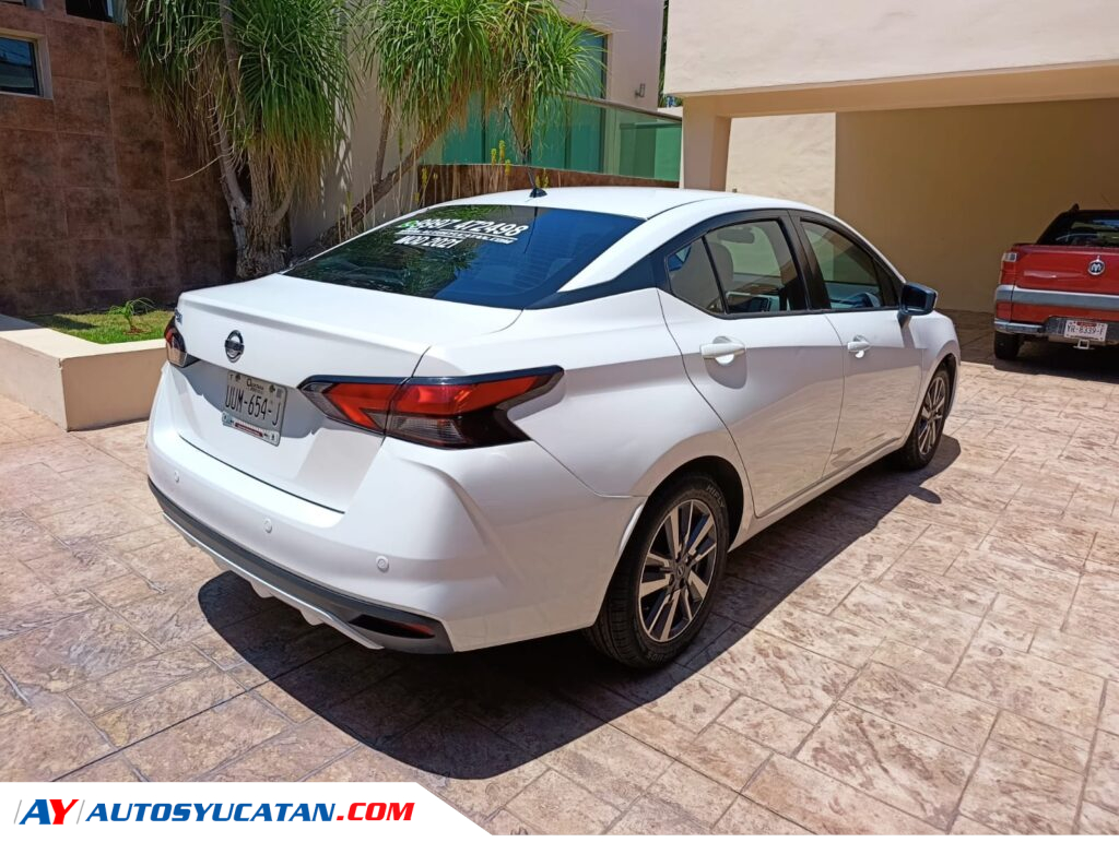 Nissan Versa Advance 2021