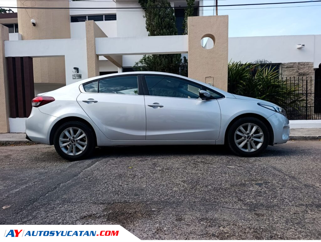 Kia Forte Sedán EX 2018