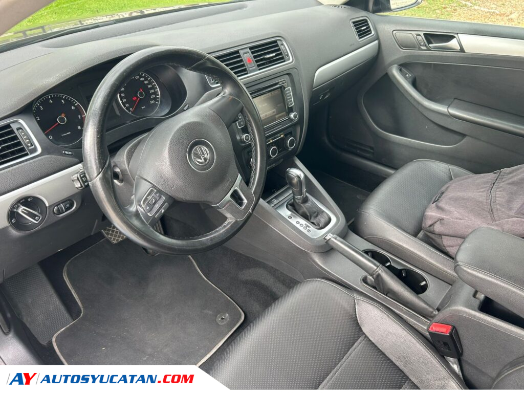 Volkswagen Jetta Sport 2013