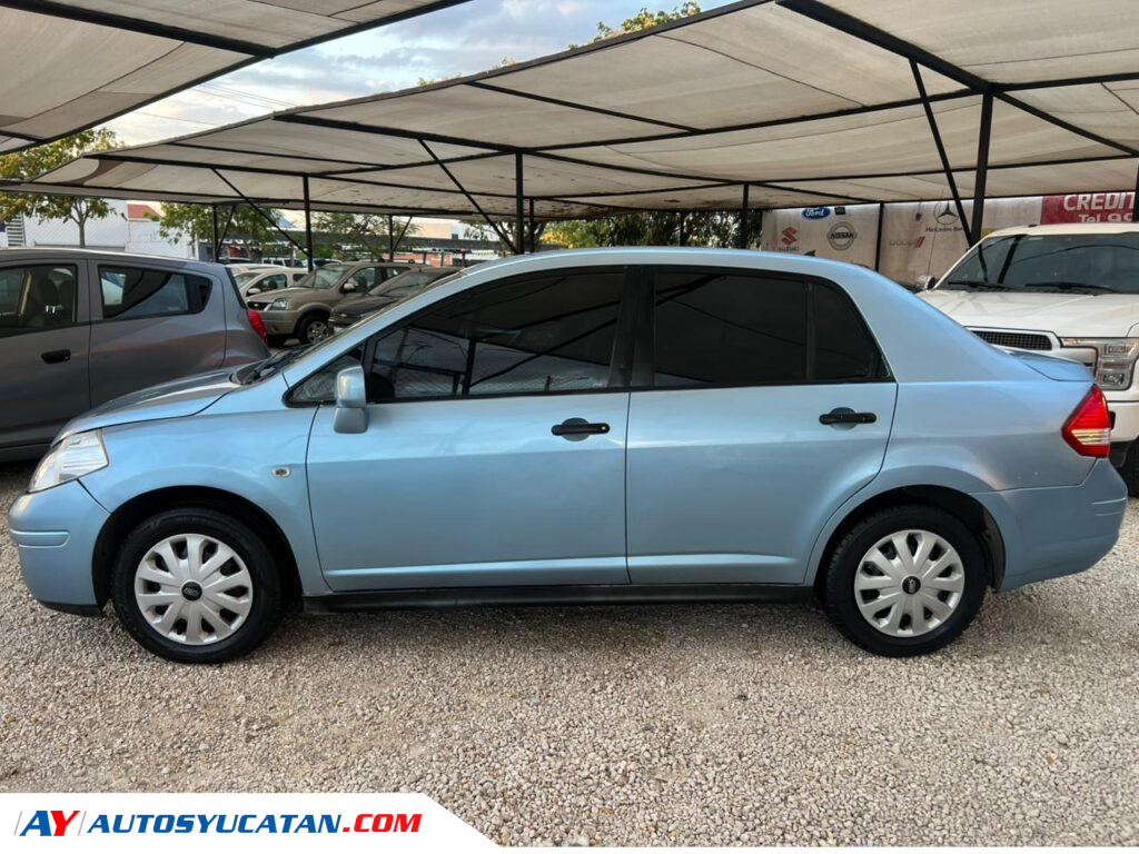Nissan Tiida 2010
