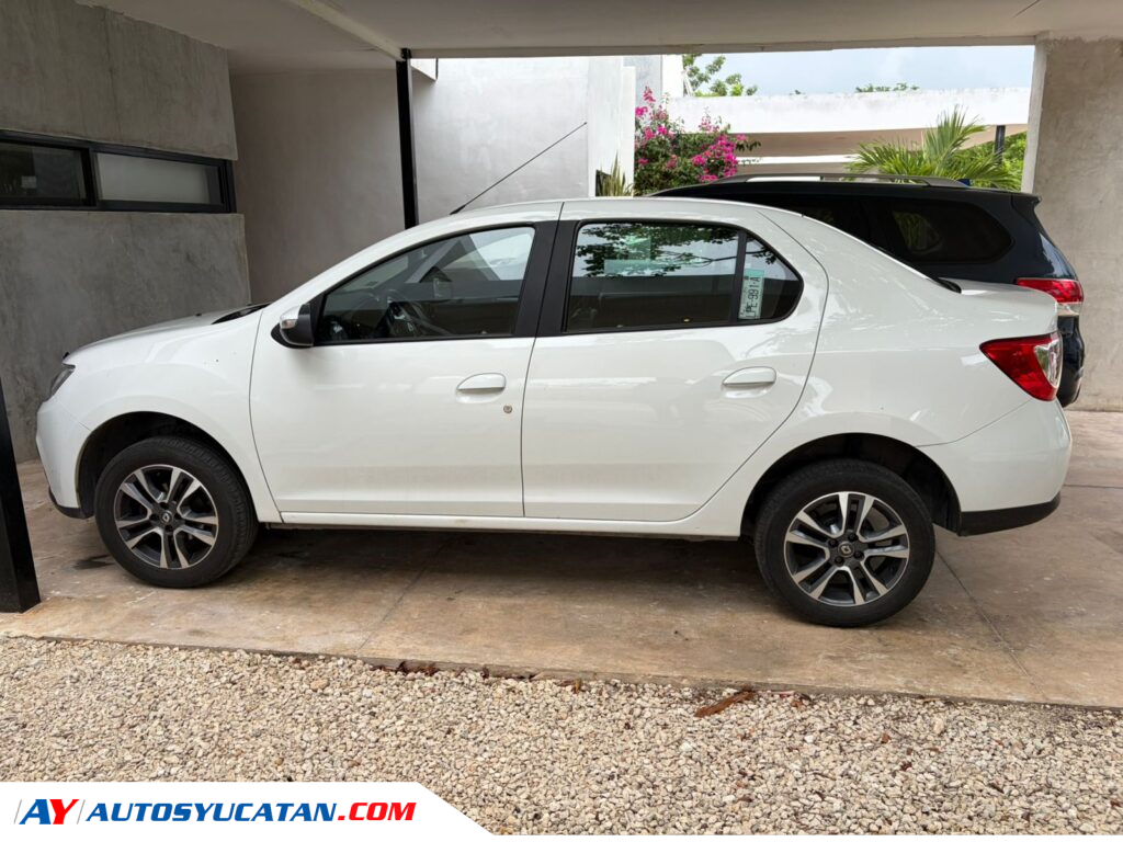 Renault Logan 2023