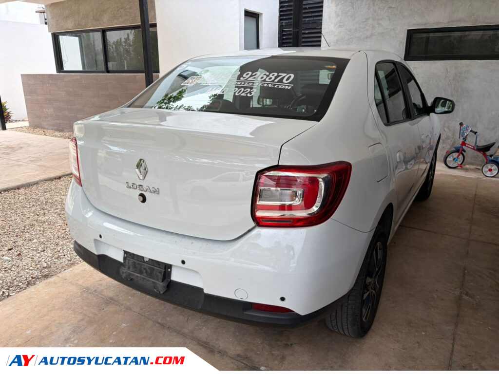 Renault Logan 2023