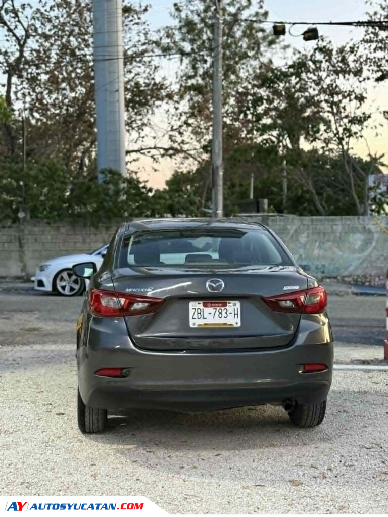 IMPECABLE MAZDA 2 2019 ESTANDAR