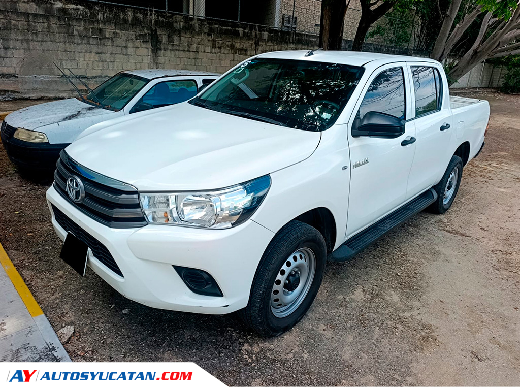 TOYOTA HILUX 2024