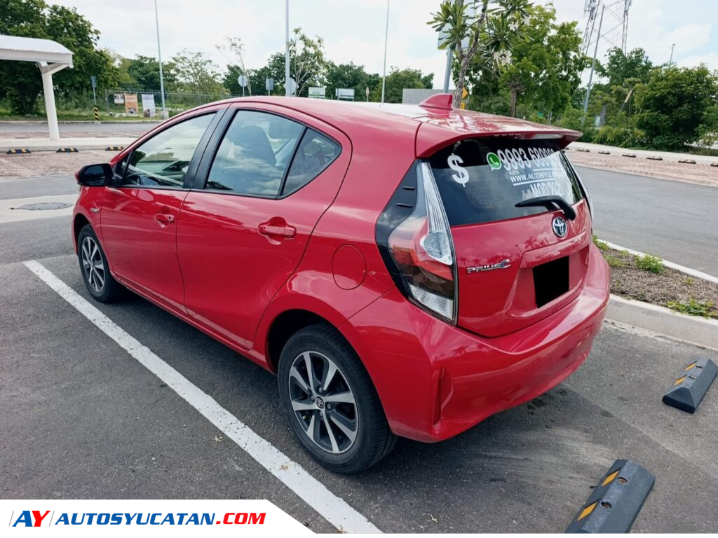 Toyota Prius C 2021