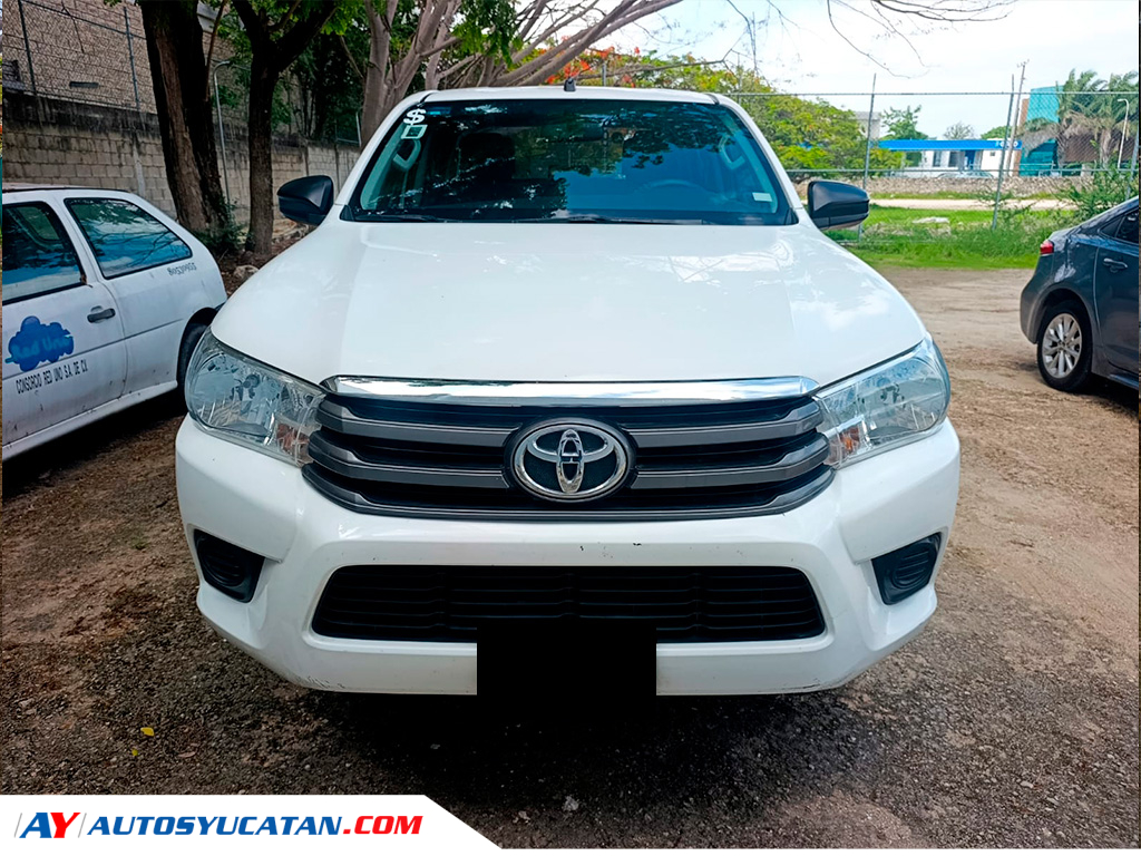 TOYOTA HILUX 2024