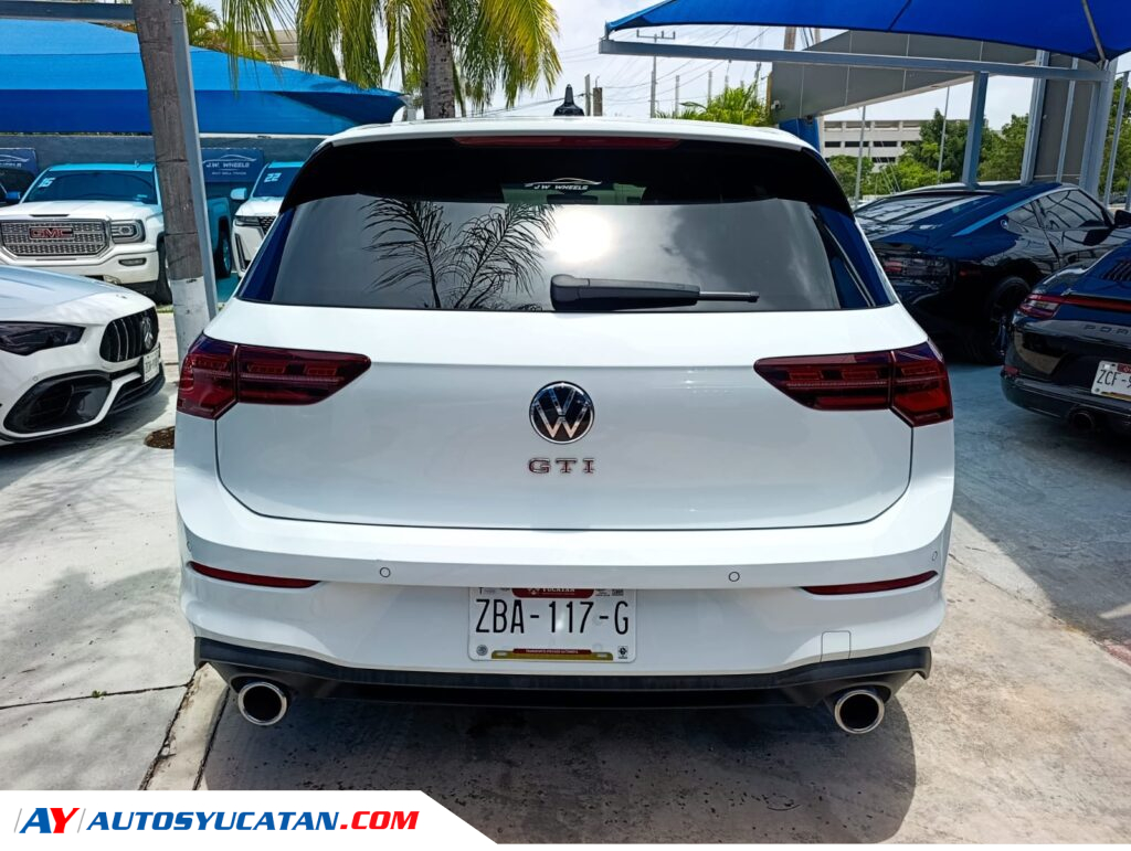 Volkswagen Golf GTI 2024
