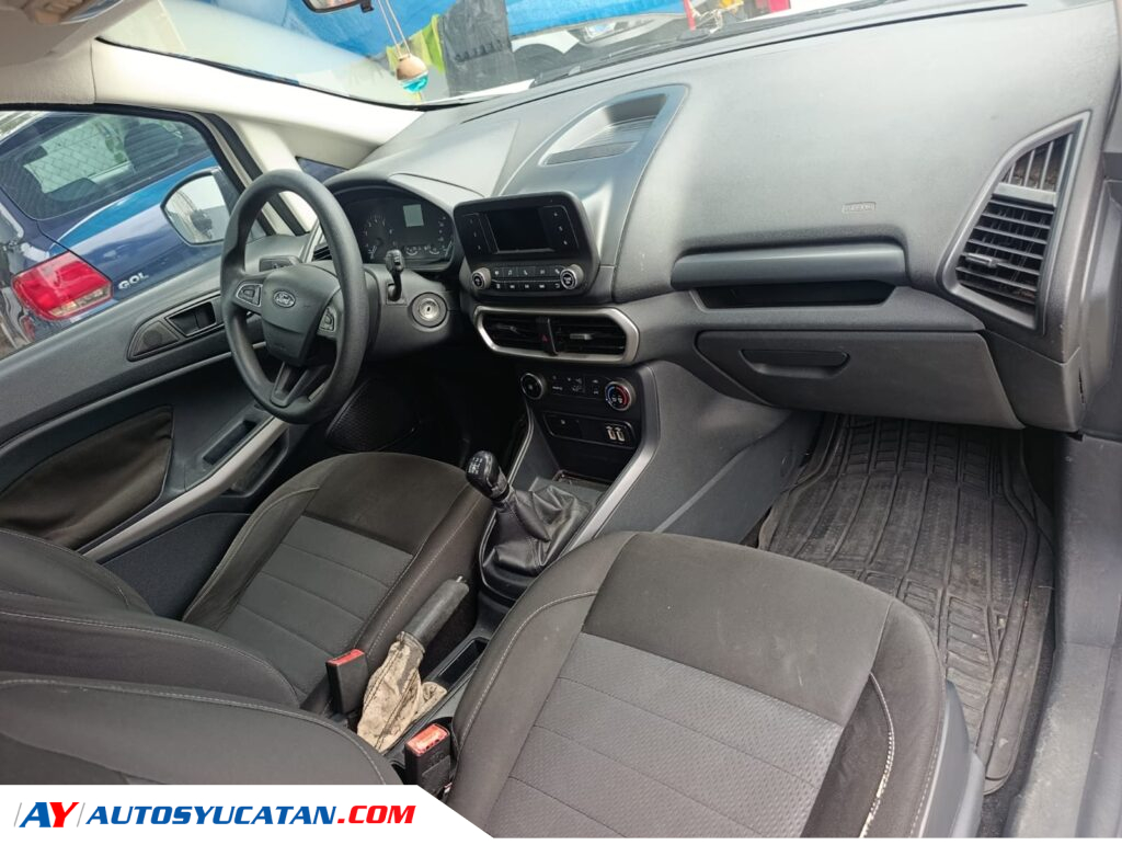 Ford Eco Sport STD 2018
