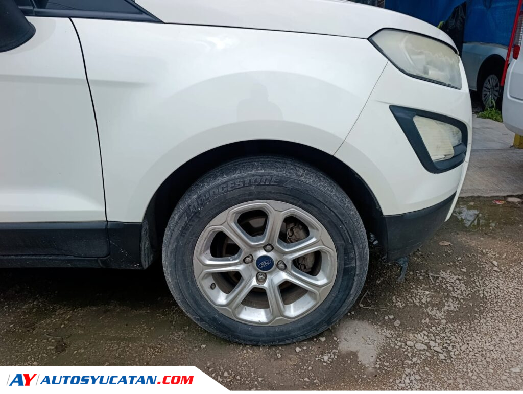 Ford Eco Sport STD 2018