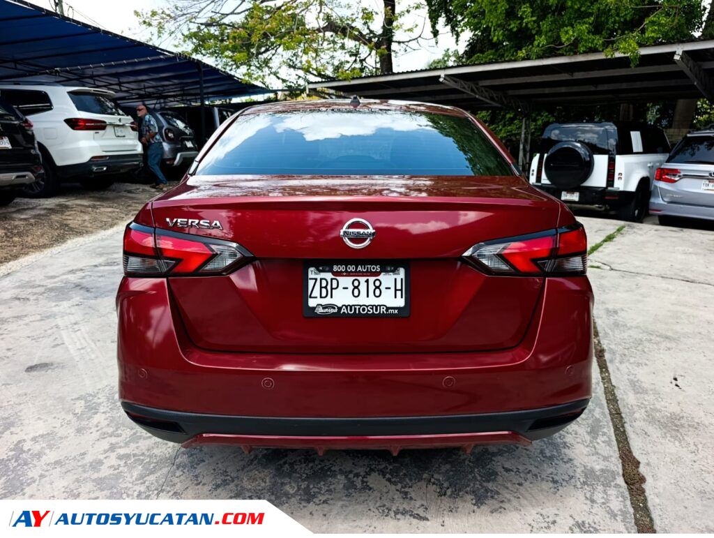 Nissan Versa 2021