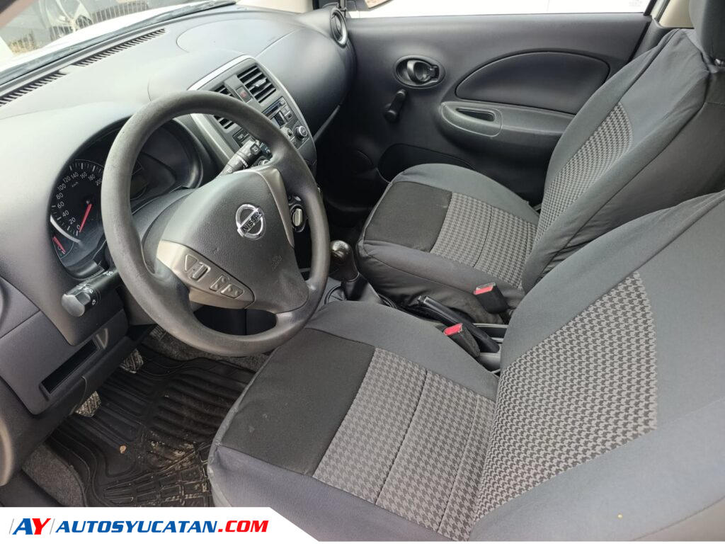 Nissan March STD 2020