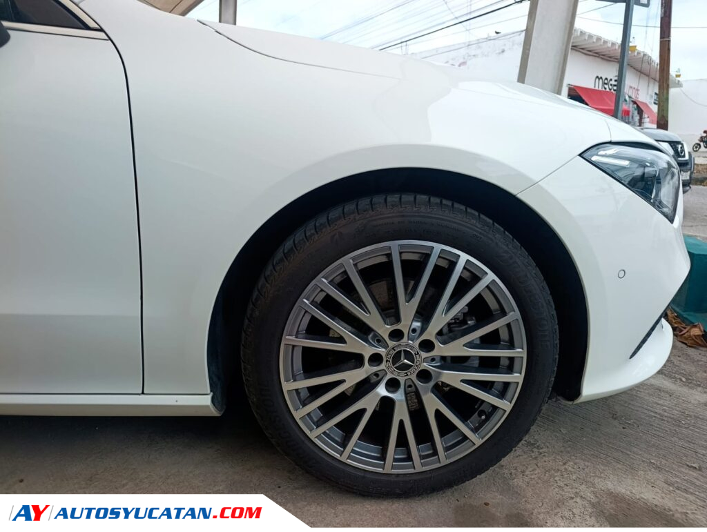Mercedes CLA 200 2023