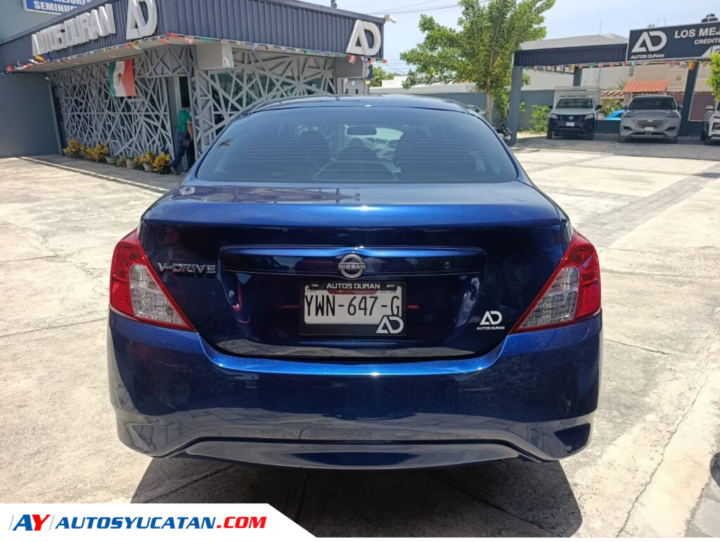 Nissan Versa Drive 2025