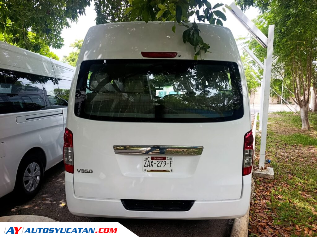 Nissan Urvan 2020