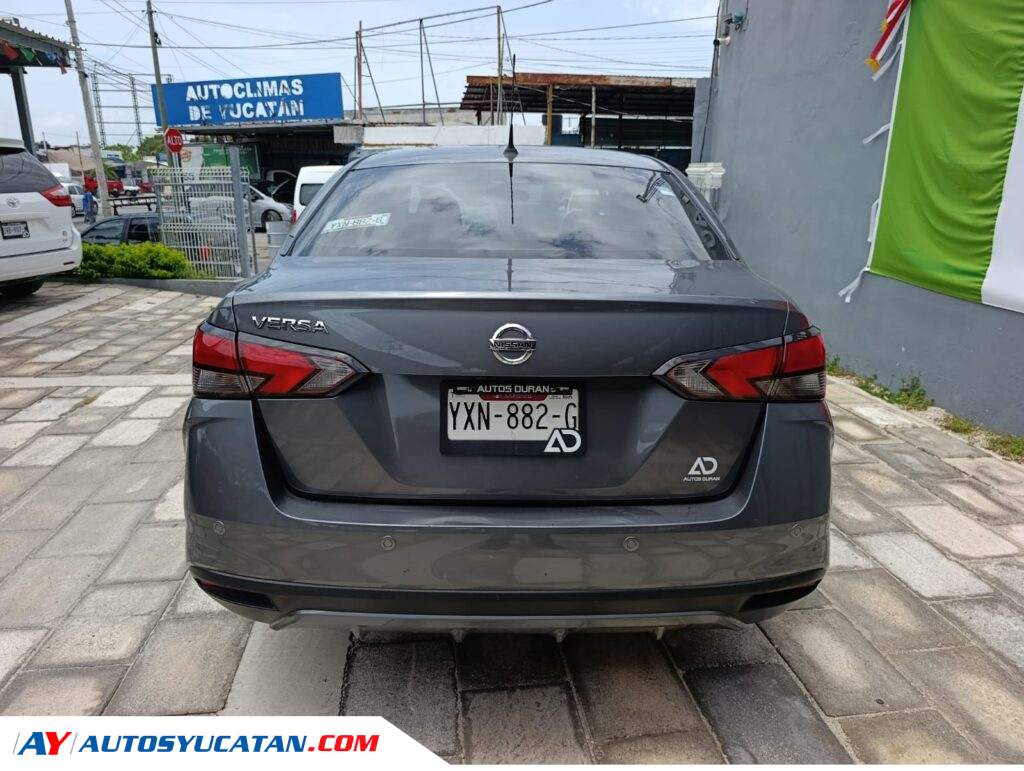 Nissan Versa Advance 2022