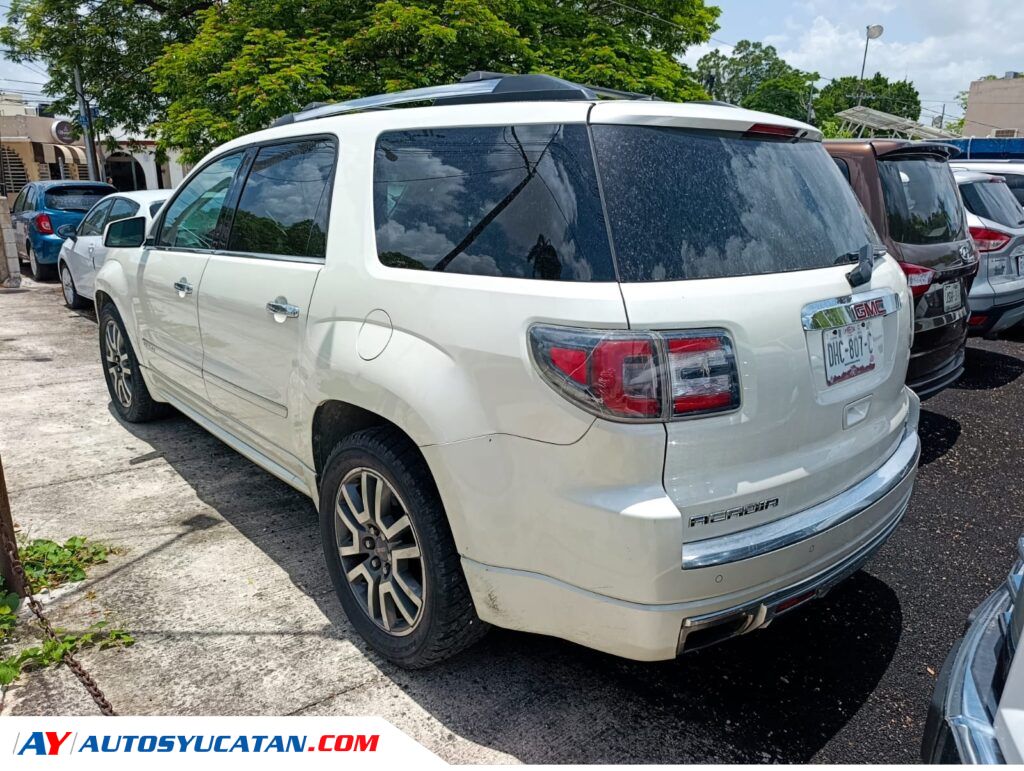 GMC Acadia 2014