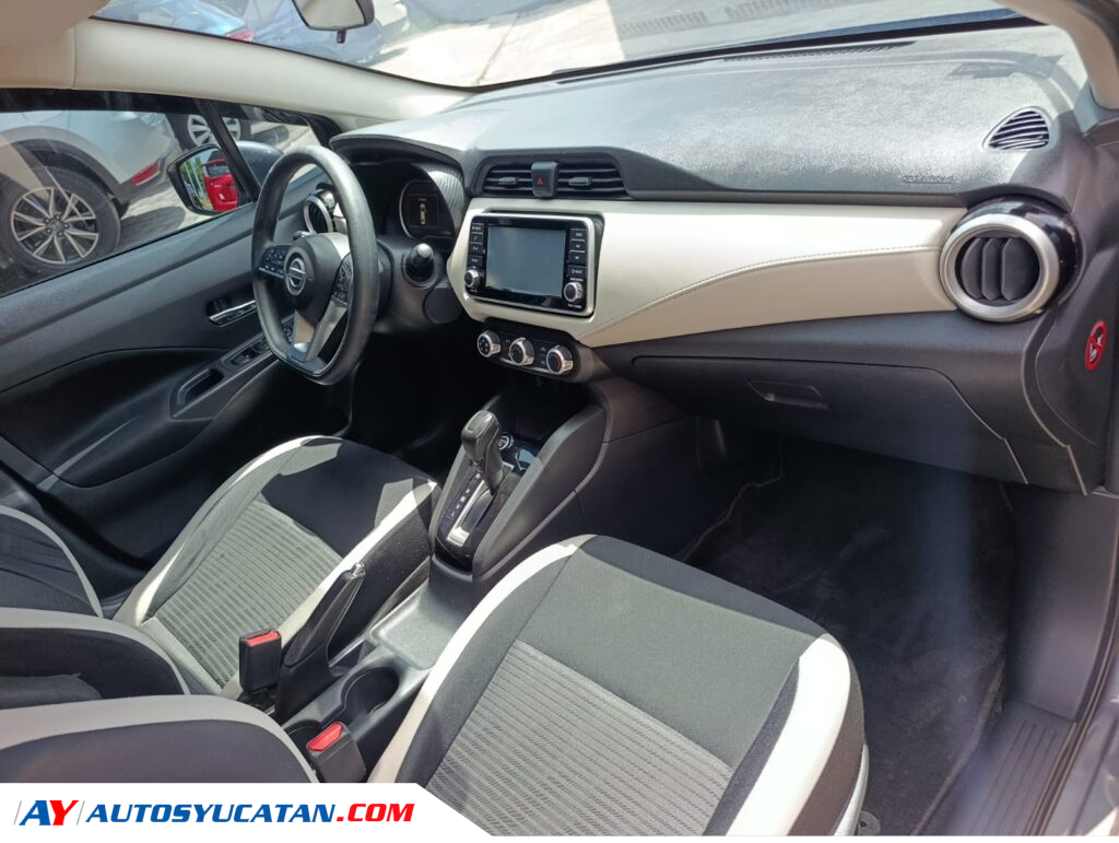 Nissan Versa Advance 2022