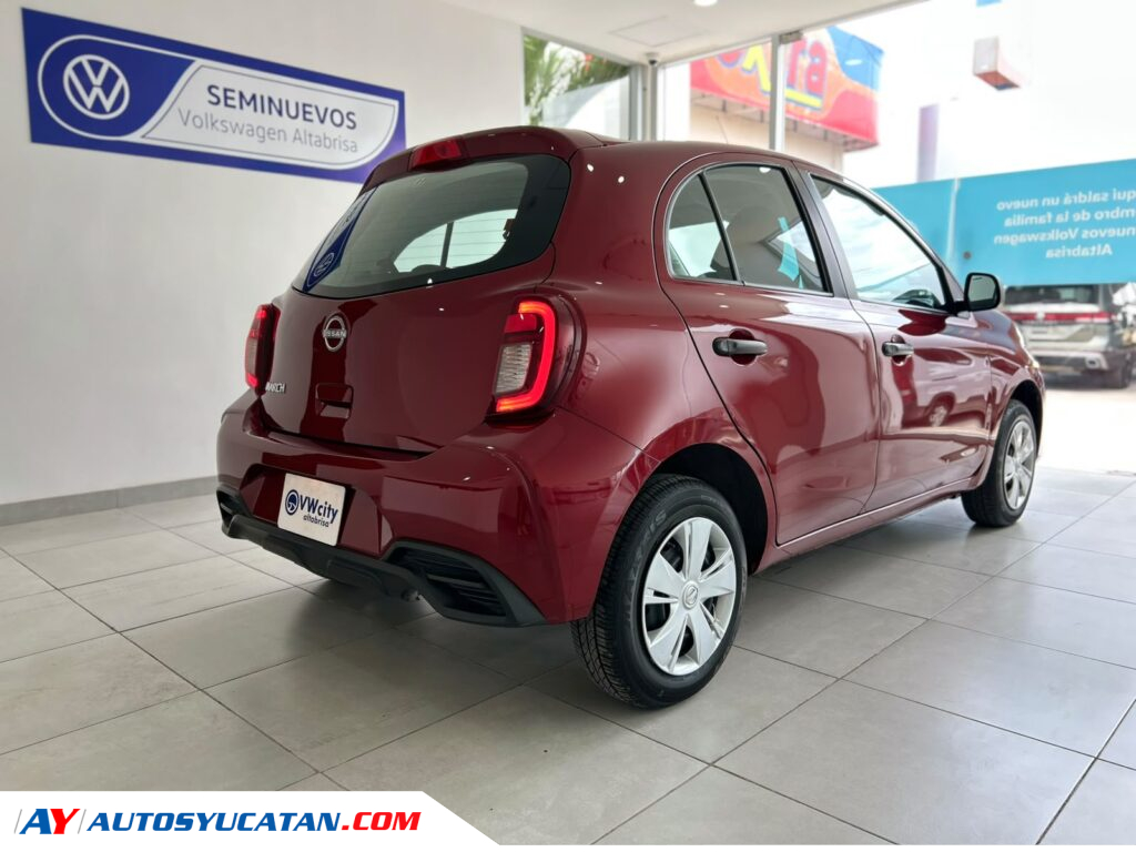 Nissan March Sense Automático 2025