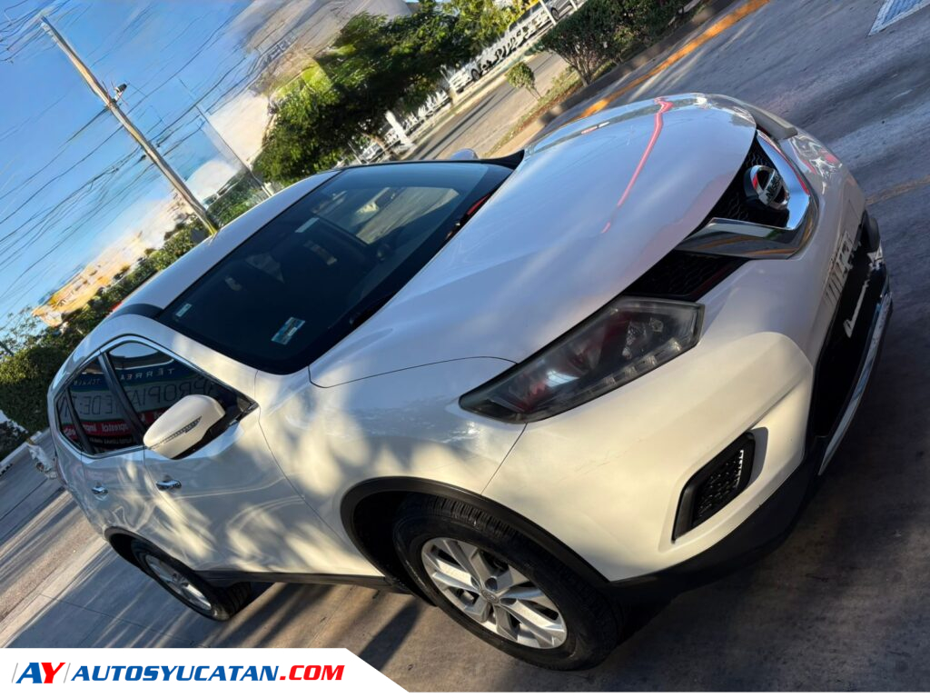 Xtrail Sense 3 Row, 7 pasajeros. 124,018 Km